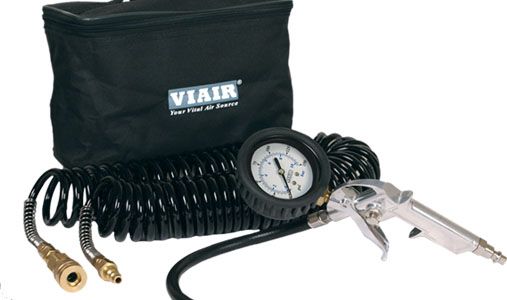 Шланг VIAIR для подкачки колёс с пистолетом до 10 атм 7,6 м черный армированный. Артикул 00043