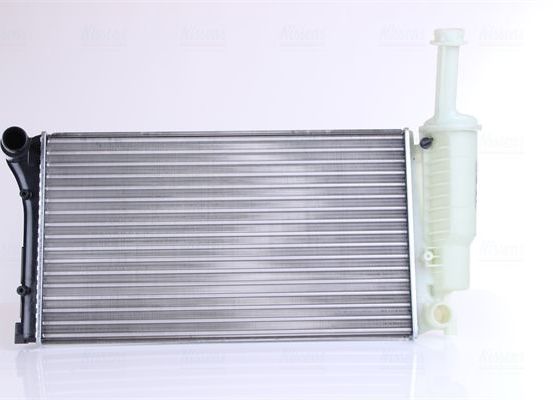 Радиатор охлаждения двигателя Nissens. Артикул 617852