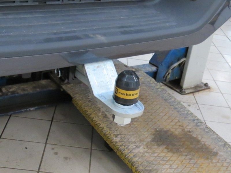 Фаркоп Мотодор под американский квадрат для Foton Tunland G7 2024-2026 (оцинк. шар). Артикул 97502-E