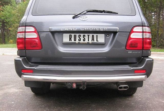 Защита RusStal заднего бампера d63 (3 секции) для Toyota Land Cruiser 100 1998-2007. Артикул LHZ-000455