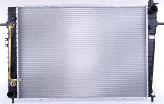 Радиатор охлаждения двигателя Nissens. Артикул 67486