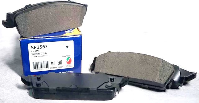 Тормозные колодки Sangsin Hi-Q задние для Cadillac Escalade IV 2014-2026. Артикул SP1563