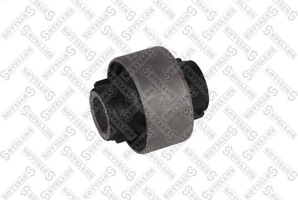 Сайлентблок переднего рычага подвески Stellox правый/левый верхний для Lexus IS I 1999-2005. Артикул 77-01663-SX