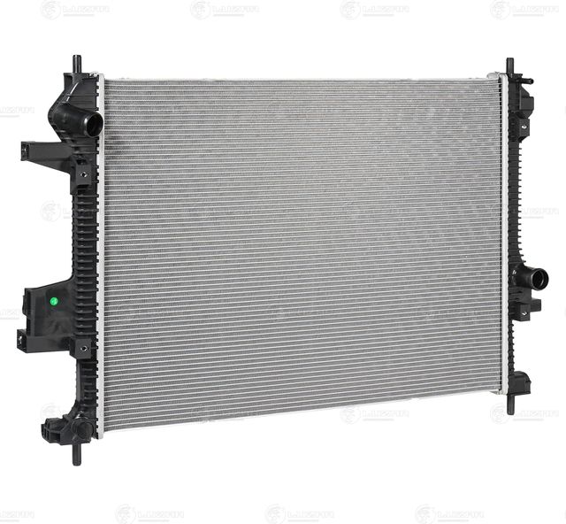 Радиатор охлаждения двигателя Luzar для Chery Tiggo 8 Pro I 2021-2026. Артикул LRc 3040
