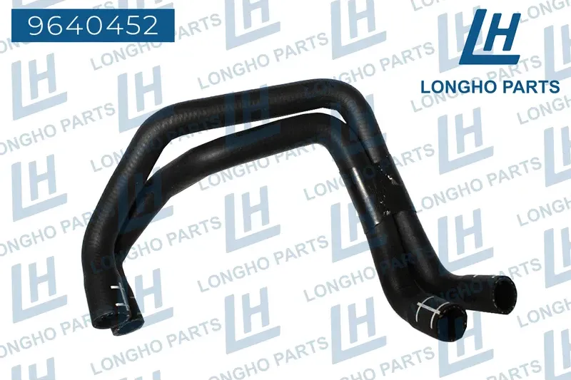Патрубок резиновый (шланг) / Audi Q7/ VOLKSWAGEN Touareg 7L0122073AC (Longho). Артикул 9640452