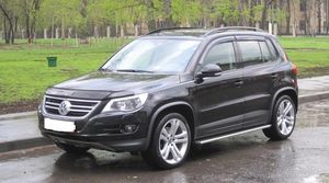 Дефлекторы Cobra Tuning для окон Volkswagen Tiguan I 2008-2016. Артикул V21808