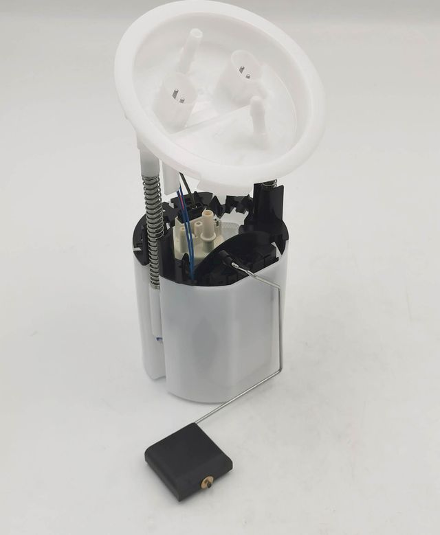 EFM1151602 Топливный бензонасос в сборе BMW 1 (E81) 116 i, 1 (E81) 118 i 3 BAR, (Achr). Артикул EFM1151602