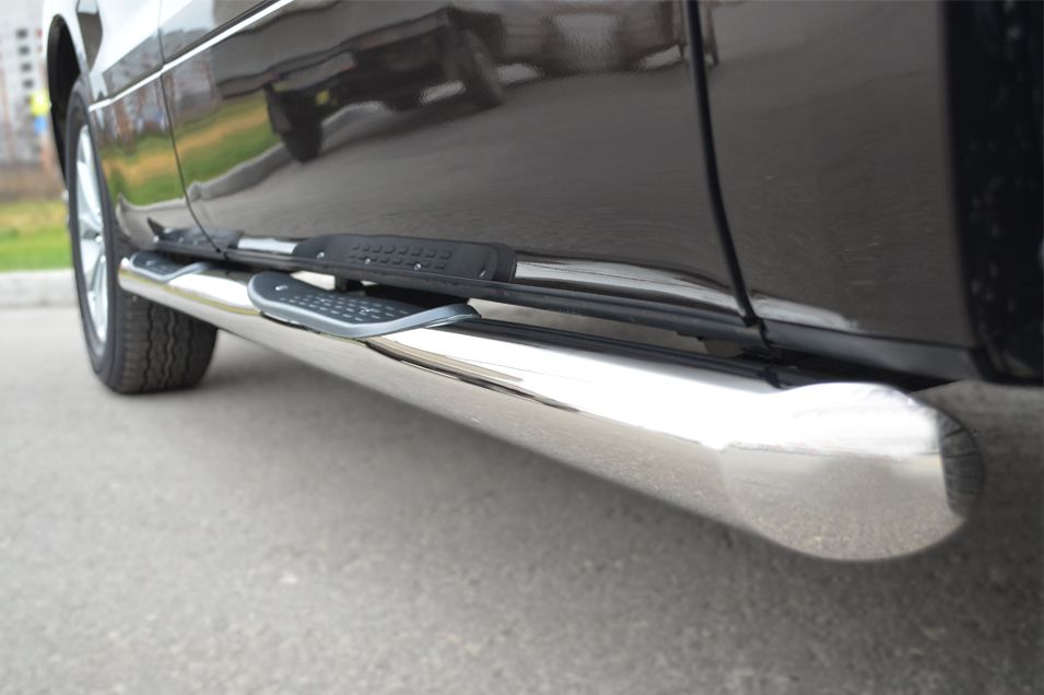 Защита RusStal порогов труба d76 с накладками (вариант 1) для Suzuki Grand Vitara 5-дв. 2012-2015. Артикул SVT-0010951