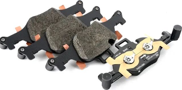 Тормозные колодки BMW (OEM) передние для BMW 5 VII (G30/G31) 2016-2026. Артикул 34116883469