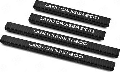Накладки RusStal на пороги (лист нерж. карбон с надписью) для Toyota Land Cruiser 200 2007-2012. Артикул TOYLC07-06