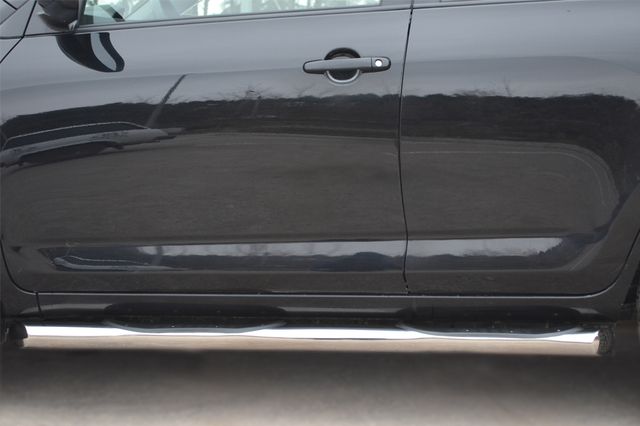 Защита RusStal порогов труба d76 с накладками (вариант 1) для Toyota RAV4 III (обычная база) 2010-2012. Артикул TRT-1001511