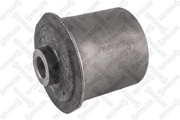 Сайлентблок переднего рычага подвески Stellox. Артикул 77-01327-SX