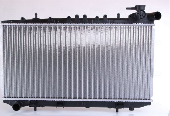 Радиатор охлаждения двигателя Nissens для Nissan Sunny B14 1991-2000. Артикул 62985