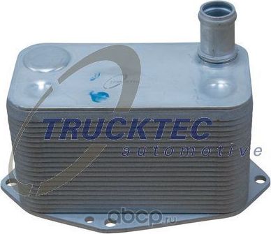 Радиатор масляный (маслоохладитель) для двигателя Trucktec Automotive. Артикул 08.18.015