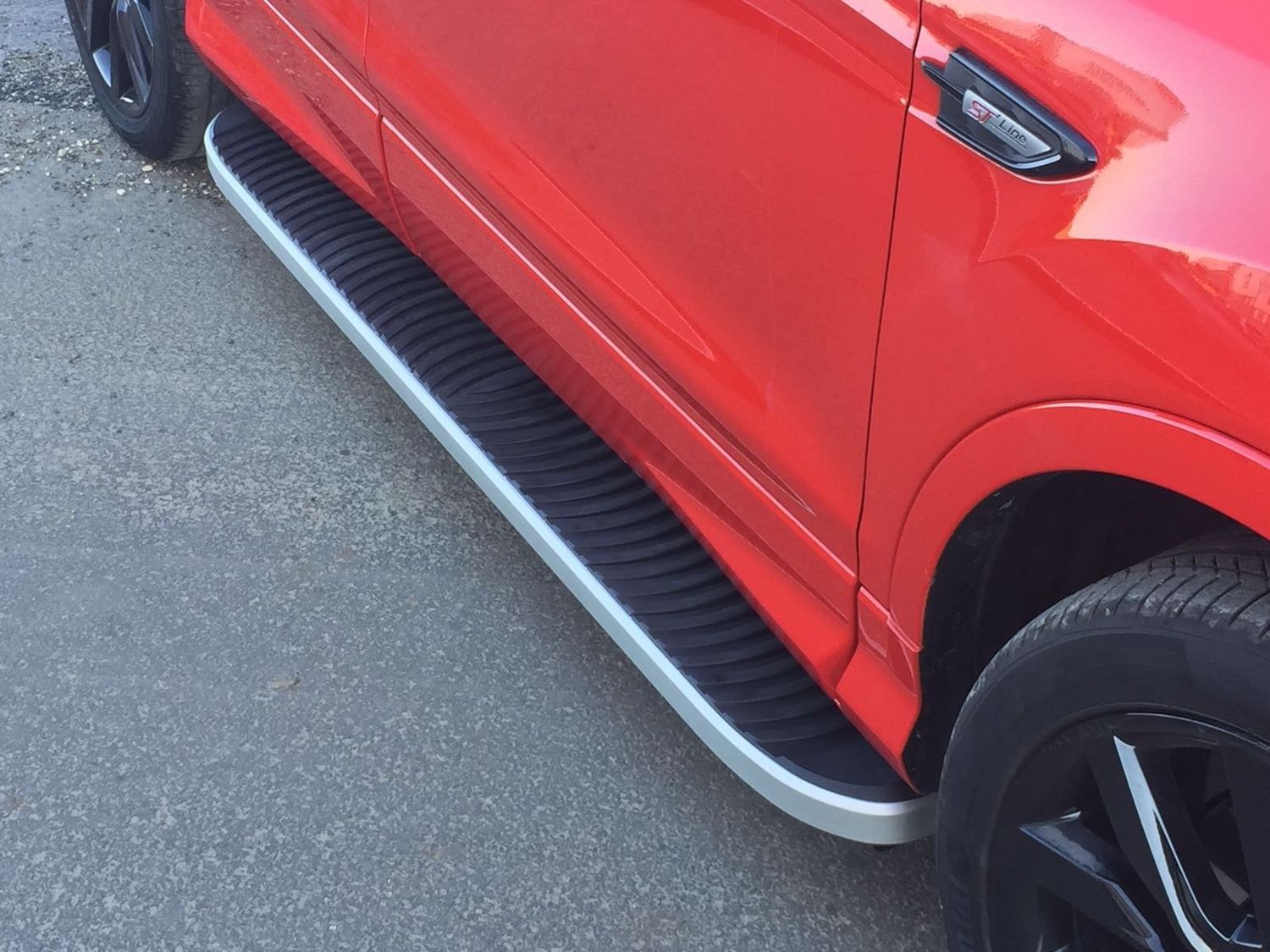 Пороги алюминиевые Erkul Tayga для Dacia Duster II 2017-2026. Артикул 07.TGM.01.18.G