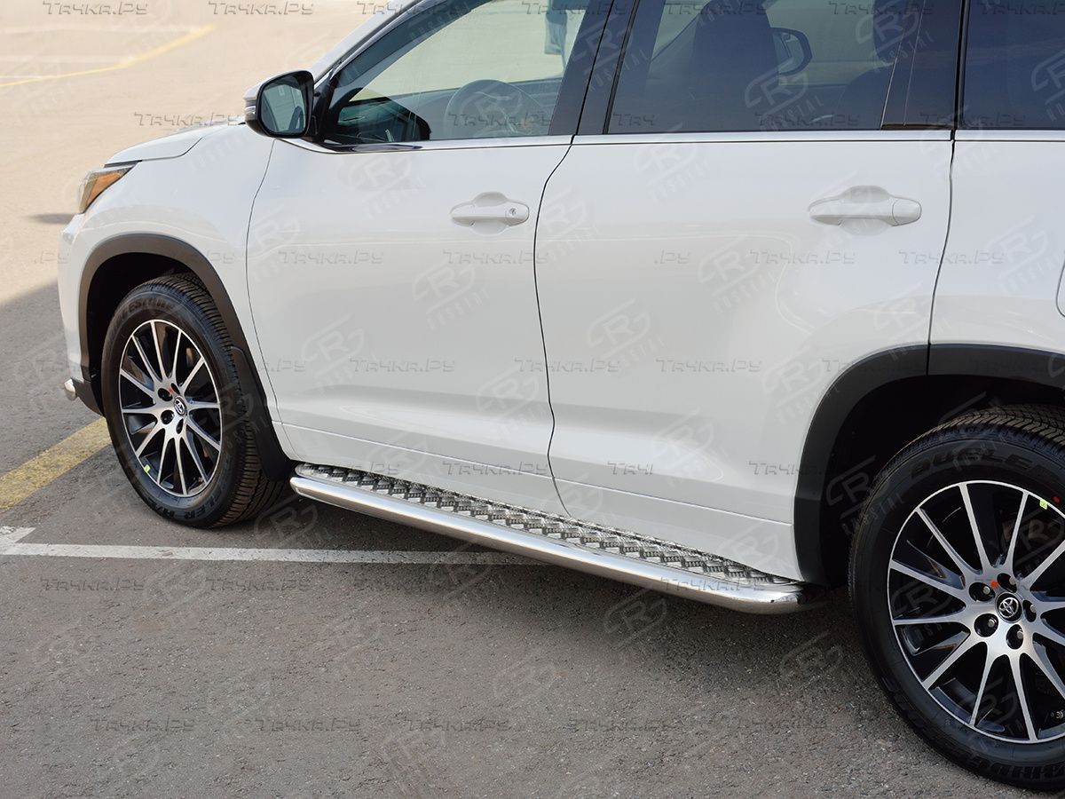 Защита порогов RusStal труба d63 с листом (Лист алюм, проф. нерж) (вариант 2) для Toyota Highlander III 2016-2026. Артикул THRL-0026222
