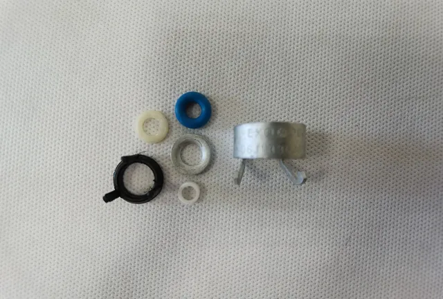 ФИКСАТОР ТОПЛИВНОЙ ФОРСУНКИ (Ukorauto). Артикул UAV06J8907D