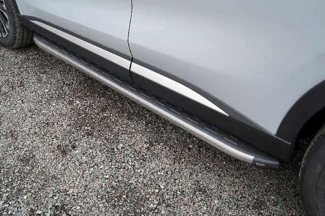 Пороги алюминиевые ТСС с пластиковой накладкой 1820 мм для Exeed RX 2.0L 4WD 2023-2026 Карбон серые. Артикул EXEEDRX23-04GR