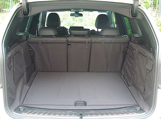 Защитный чехол AUTOSMSTUDIO "Maxi" в багажник автомобиля для BMW X3 G01 2017-2026, серый. Артикул TP-X3G01-MAXI-GR