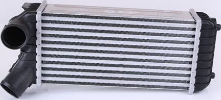 Интеркулер Nissens ** FIRST FIT ** для Ford C-MAX II 2010-2019. Артикул 96491