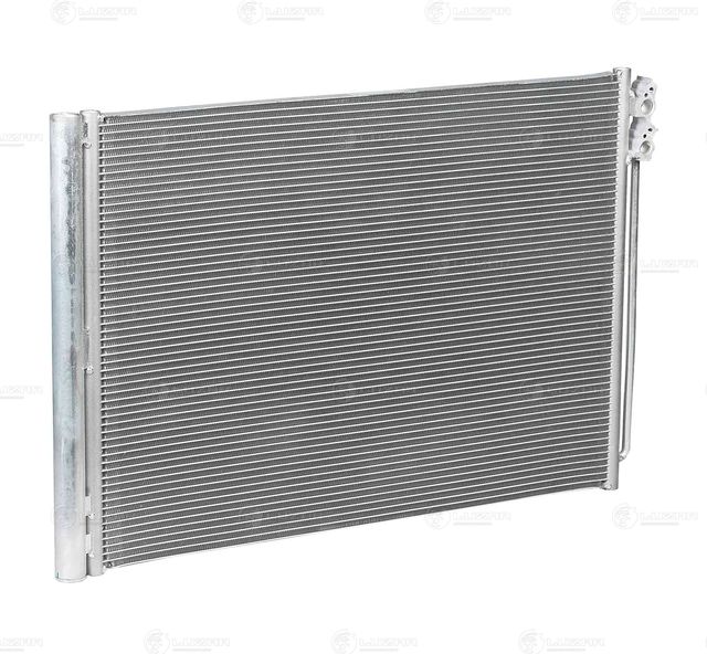 Радиатор кондиционера (конденсатор) Luzar для BMW 6 III (F06/F13/F12) 2011-2018. Артикул LRAC 2605