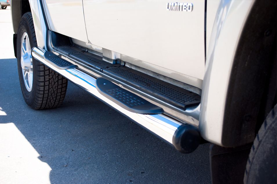 Защита порогов RusStal труба d76 с накладками (вариант 2) для УАЗ Patriot 2005-2014. Артикул UPT-0005052