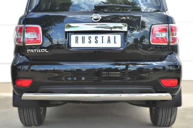 Защита RusStal заднего бампера d75х42 (дуга) для Nissan Patrol Y62 2014-2026. Артикул PATZ-001736