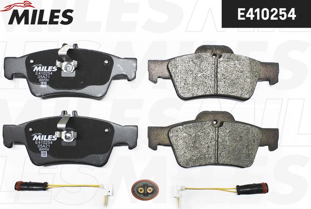 Тормозные колодки Miles (Low-Metallic) задние для Mercedes-Benz CLS I (C219) 2004-2010. Артикул E410254