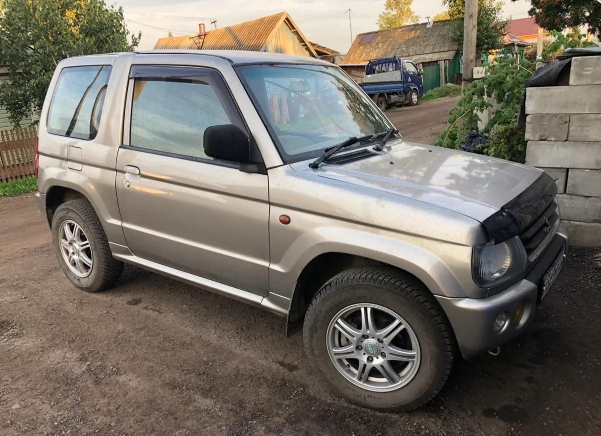 Дефлекторы Cobra Tuning для окон Mitsubishi Pajero Mini 1998-2005. Артикул M43698