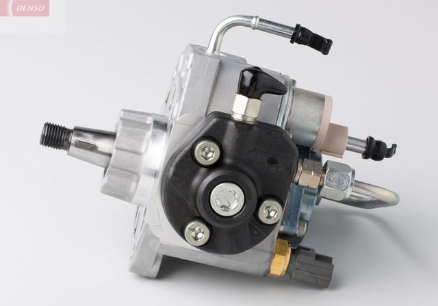 Топливный насос высокого давления (ТНВД) Denso для Nissan Navara D22 2001-2007. Артикул DCRP300780