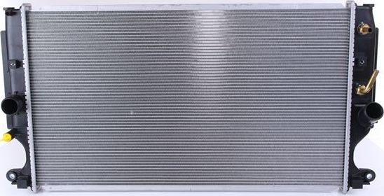 Радиатор охлаждения двигателя Nissens. Артикул 646875