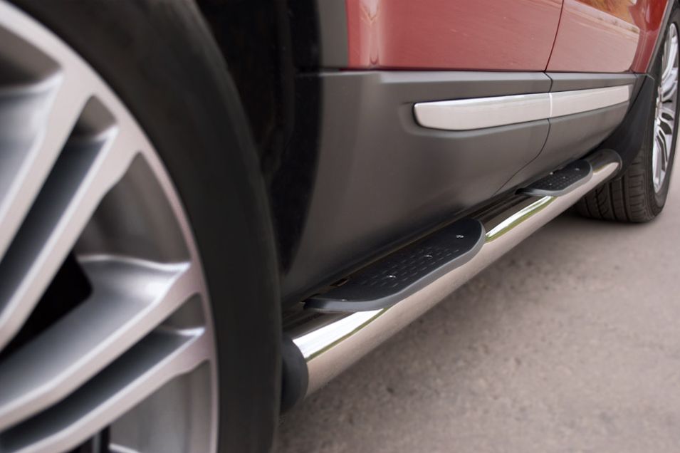 Защита порогов RusStal труба d76 с накладками (вариант 2) для Land Rover Range Rover Evoque I Prestige, Pure 2011-2018. Артикул REPT-0008052