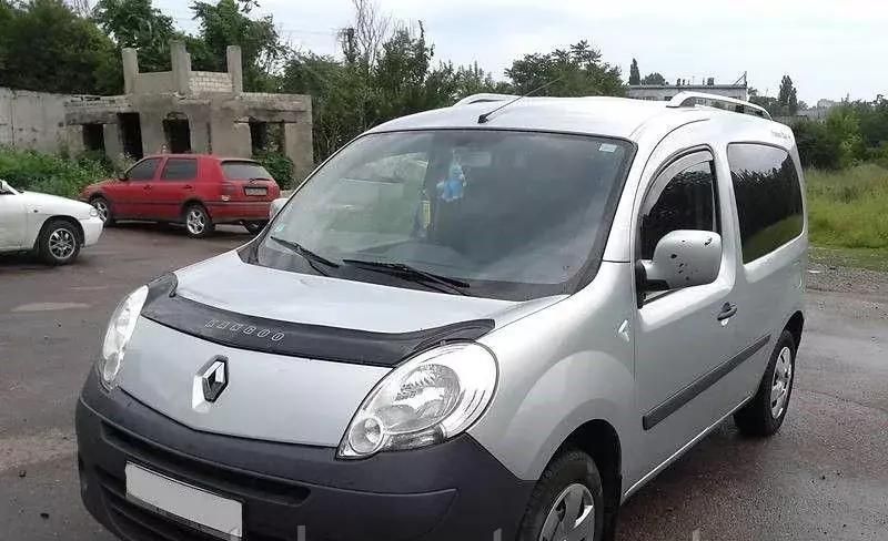 Дефлектор Vip-Tuning для капота Renault Kangoo II 2008-2013. Артикул RL17