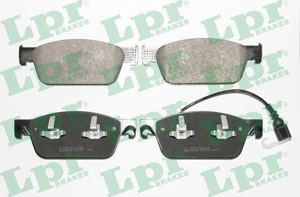 Тормозные колодки LPR. Артикул 05P1551