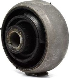 Сайлентблок переднего рычага подвески BSG. Артикул BSG 30-700-252