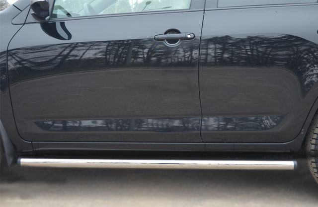 Защита RusStal порогов труба d63 (вариант 2) для Toyota RAV4 III (обычная база) 2010-2012. Артикул TRT-1001452