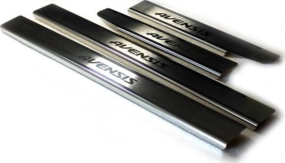 Накладки Alu-Frost на внутренние пороги (с надписью) для Toyota Avensis III 2009-2015. Артикул 08-0751