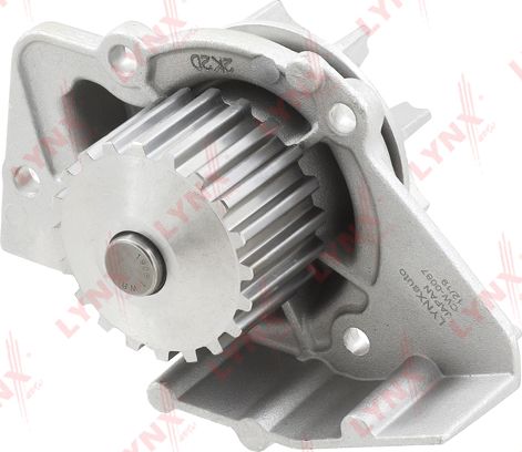 Помпа (водяной насос) LYNXauto для Toyota Corolla E110 2000-2002. Артикул CW-0087