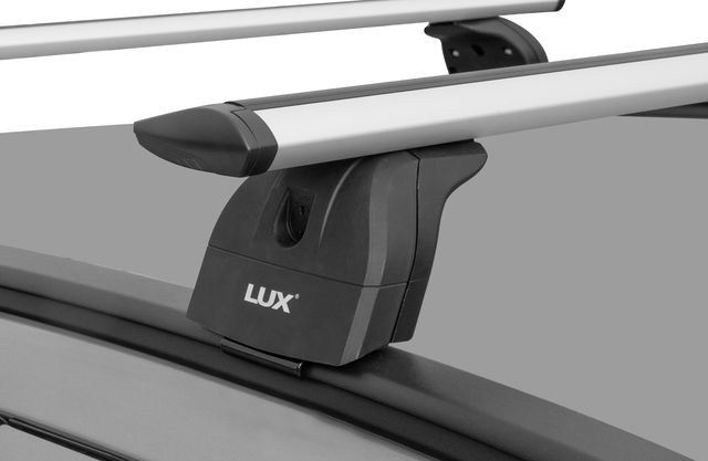 Багажник на интегрированные рейлинги LUX для CheryExeed LX 2019-2023 (Аэро-трэвэл дуги шириной 82 мм). Артикул 601416-842488-846042
