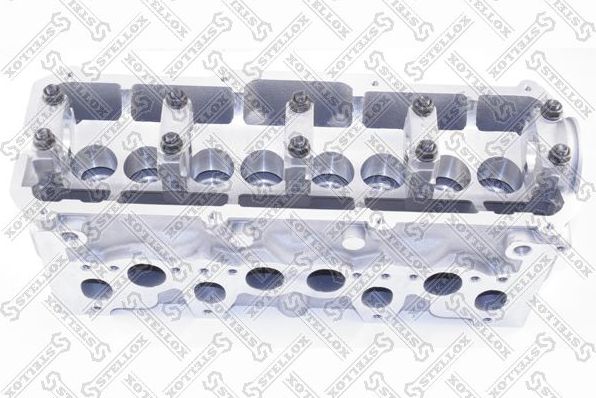 Головка блока цилиндров Stellox для Volkswagen Santana 1981-1984. Артикул 11-08010-SX