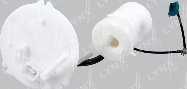 Топливный фильтр LYNXauto. Артикул LF-838M