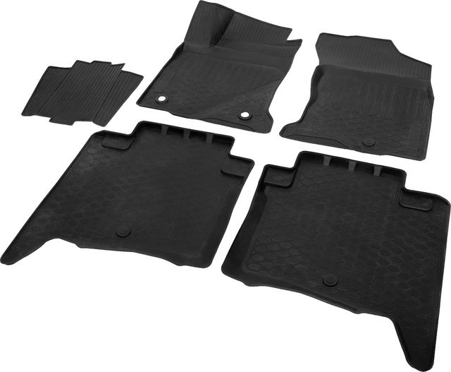 Коврики Rival для салона Toyota Fortuner II 2017-2020 2020-2026. Артикул 15707001