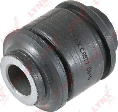 Сайлентблок переднего рычага подвески LYNXauto. Артикул C9871