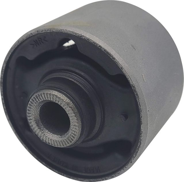 Сайлентблок переднего рычага подвески CTR. Артикул GV0062