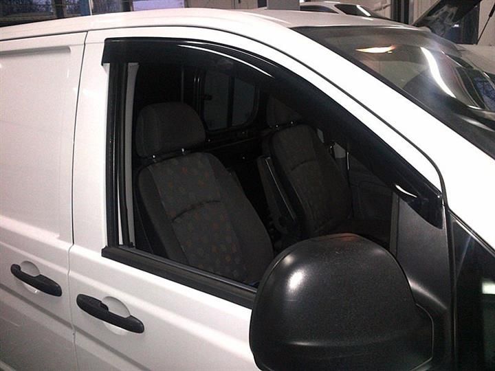 Дефлекторы Cobra Tuning для окон Mercedes-Benz V-Класс W639 2003-2009. Артикул M30302