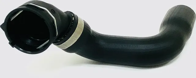 Патрубок системы охлаждения (Ukorauto) Ukorauto. Артикул U0902096