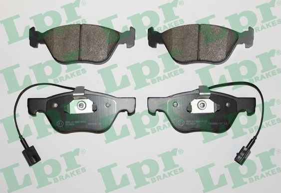 Тормозные колодки LPR передние для Lancia Kappa 1995-2001. Артикул 05P720