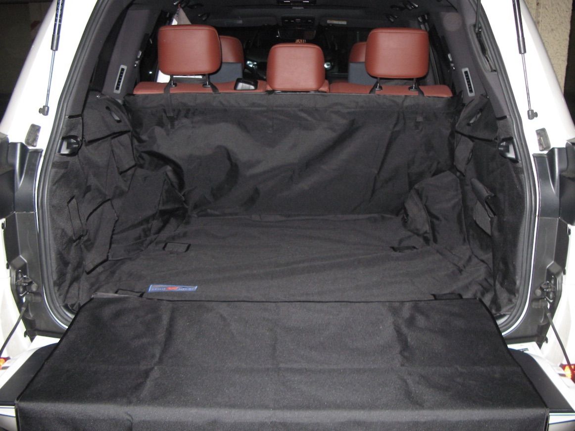 Защитный чехол AUTOSMSTUDIO "Standart" в багажник автомобиля для Toyota Land Cruiser 200 (5 мест) 09.2007-202106.2021, коричневый. Артикул TP-LX570-STD-BR