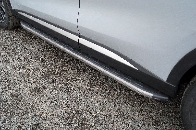 Пороги алюминиевые ТСС с пластиковой накладкой 1820 мм для Exeed RX 2.0L 4WD 2023-2026 Карбон серые. Артикул EXEEDRX23-04GR
