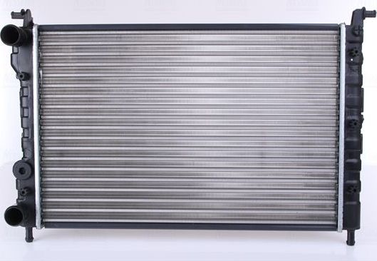 Радиатор охлаждения двигателя Nissens. Артикул 61802